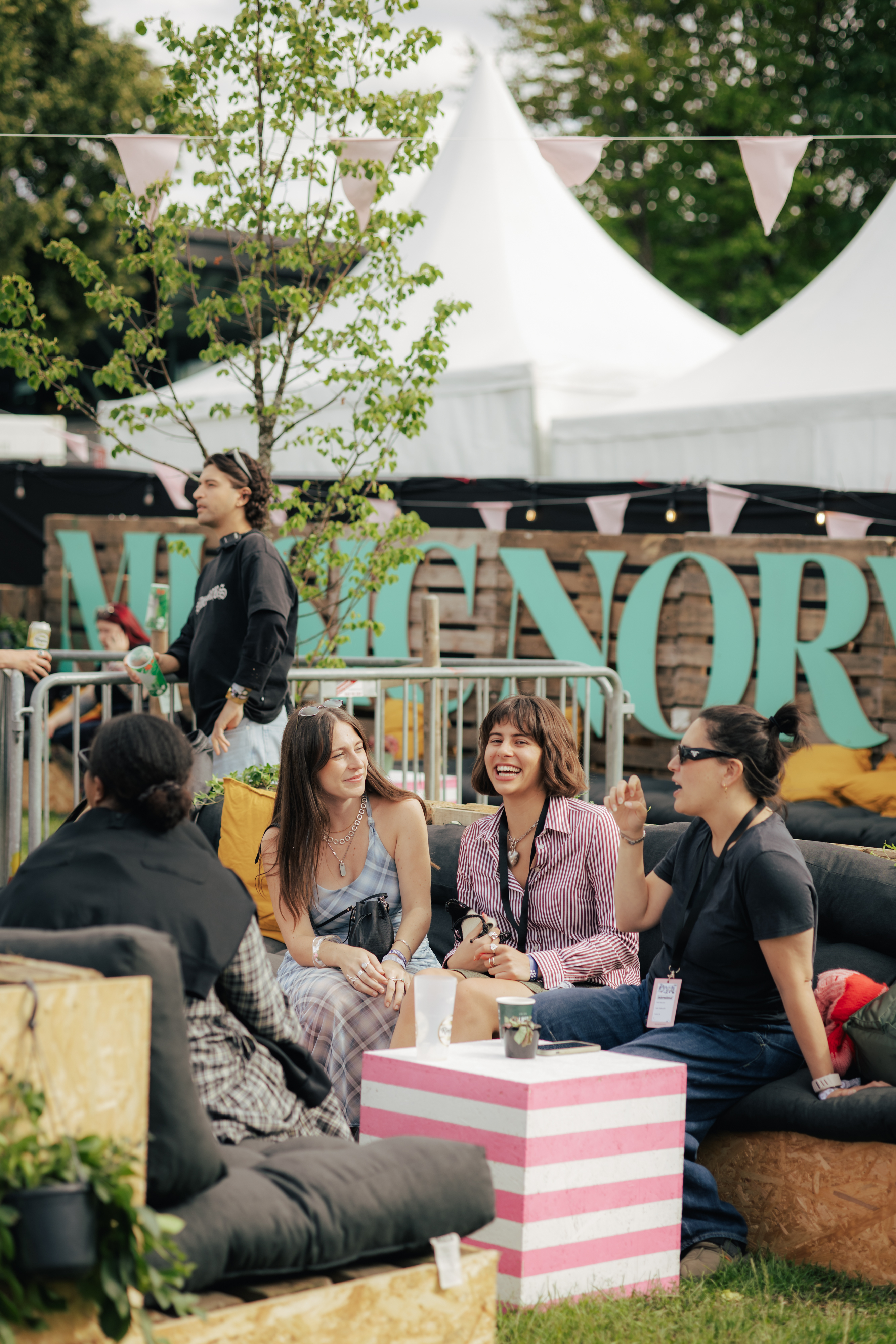 Øya International samler norske og internasjonale bransjeaktører til formelle og uformelle møter i forkant av og under Øyafestivalen. Foto: Ousu O. Leigh