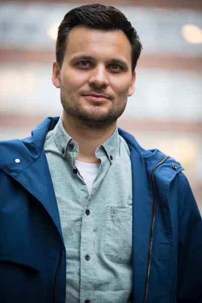 Kristian Straume Stundal er faglig ansvarlig i regnskapsbyrået Gerhard & Sønn. Foto: Tord Litleskare