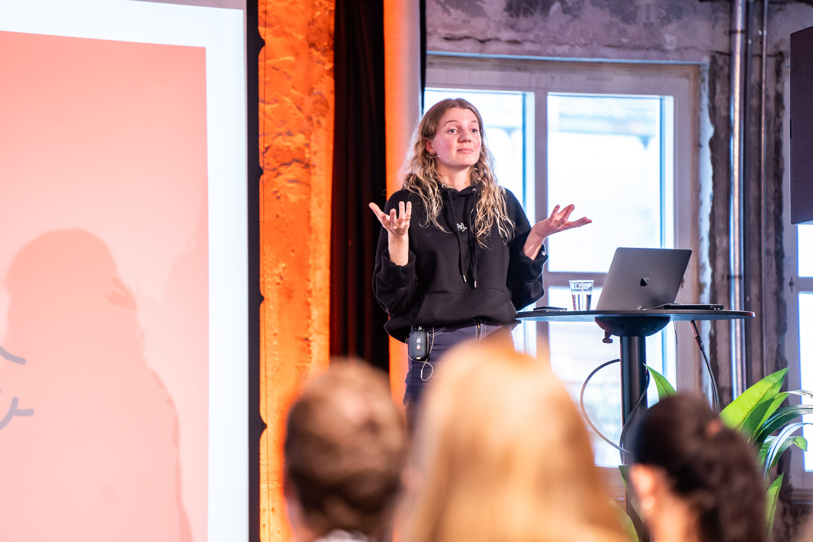 Synne SB Boenes 23 Brak Kontordagen 01207