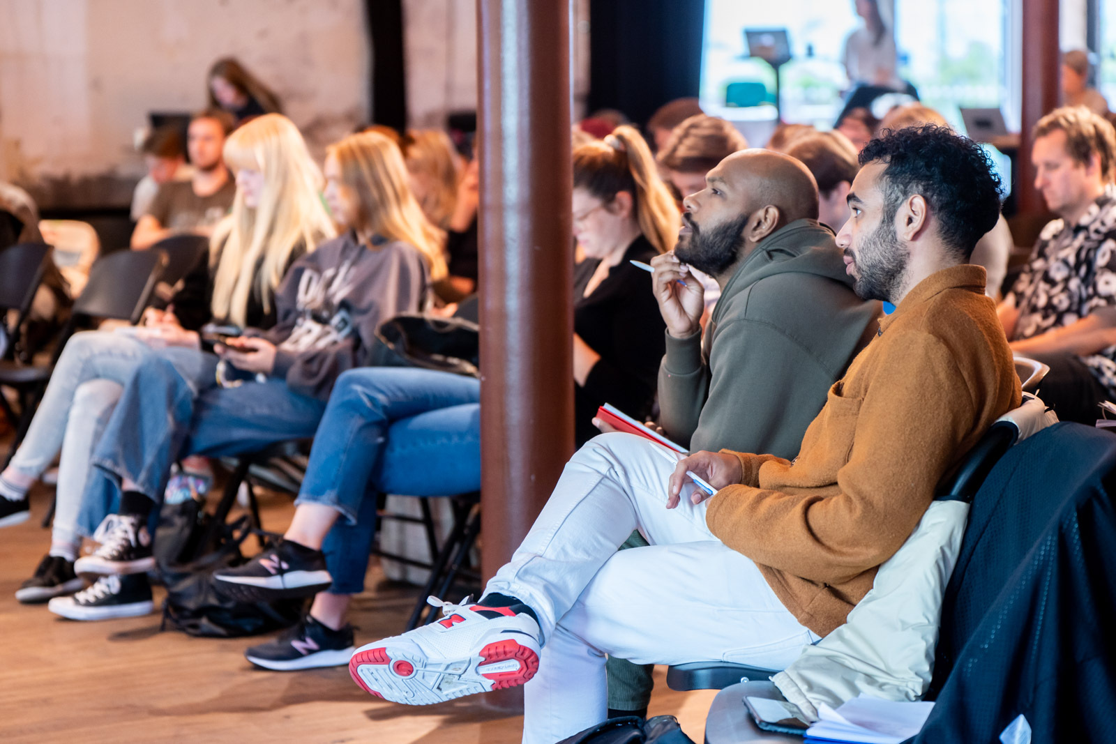 Synne SB Boenes 23 Brak Kontordagen 01621