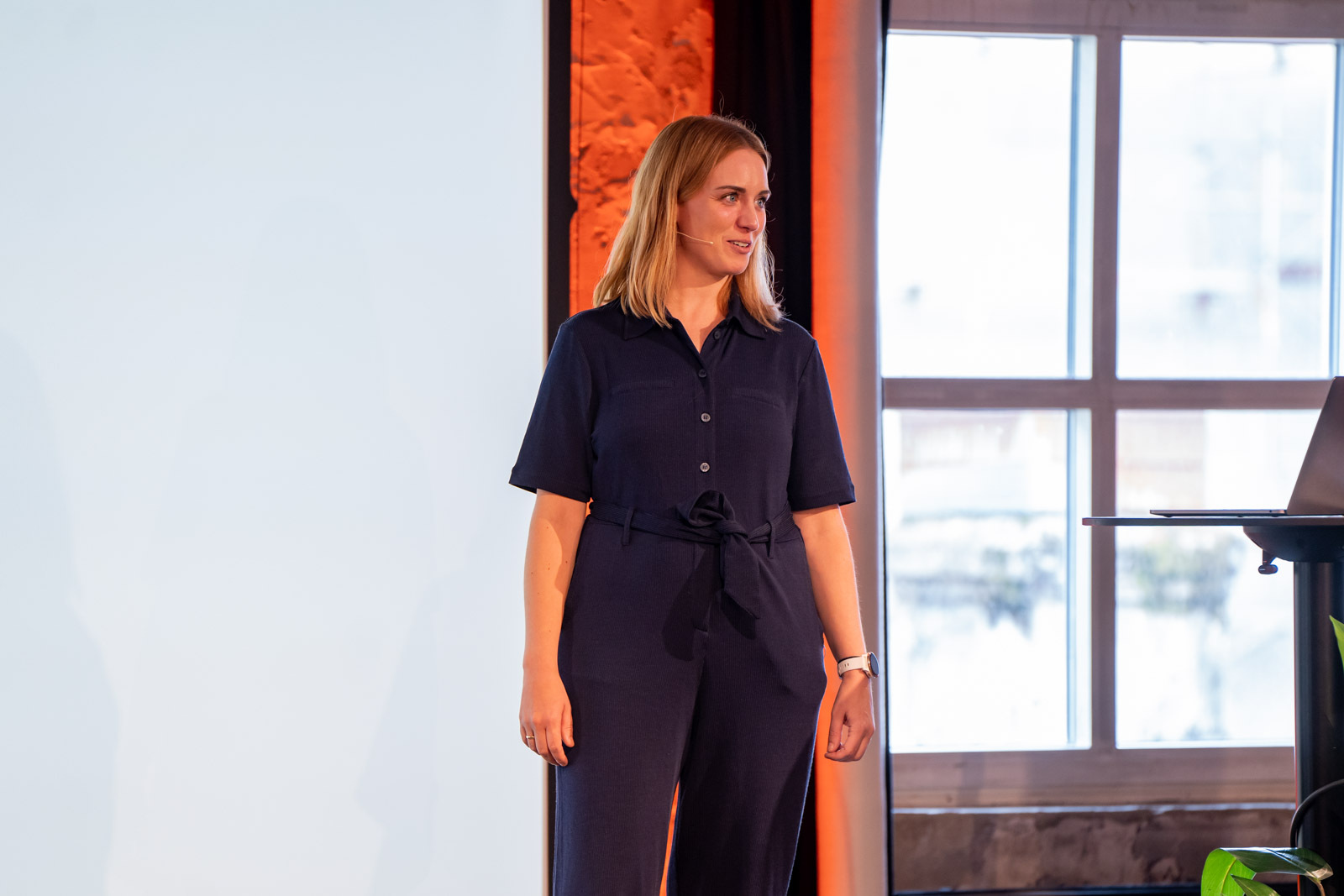 Synne SB Boenes 23 Brak Kontordagen 01864