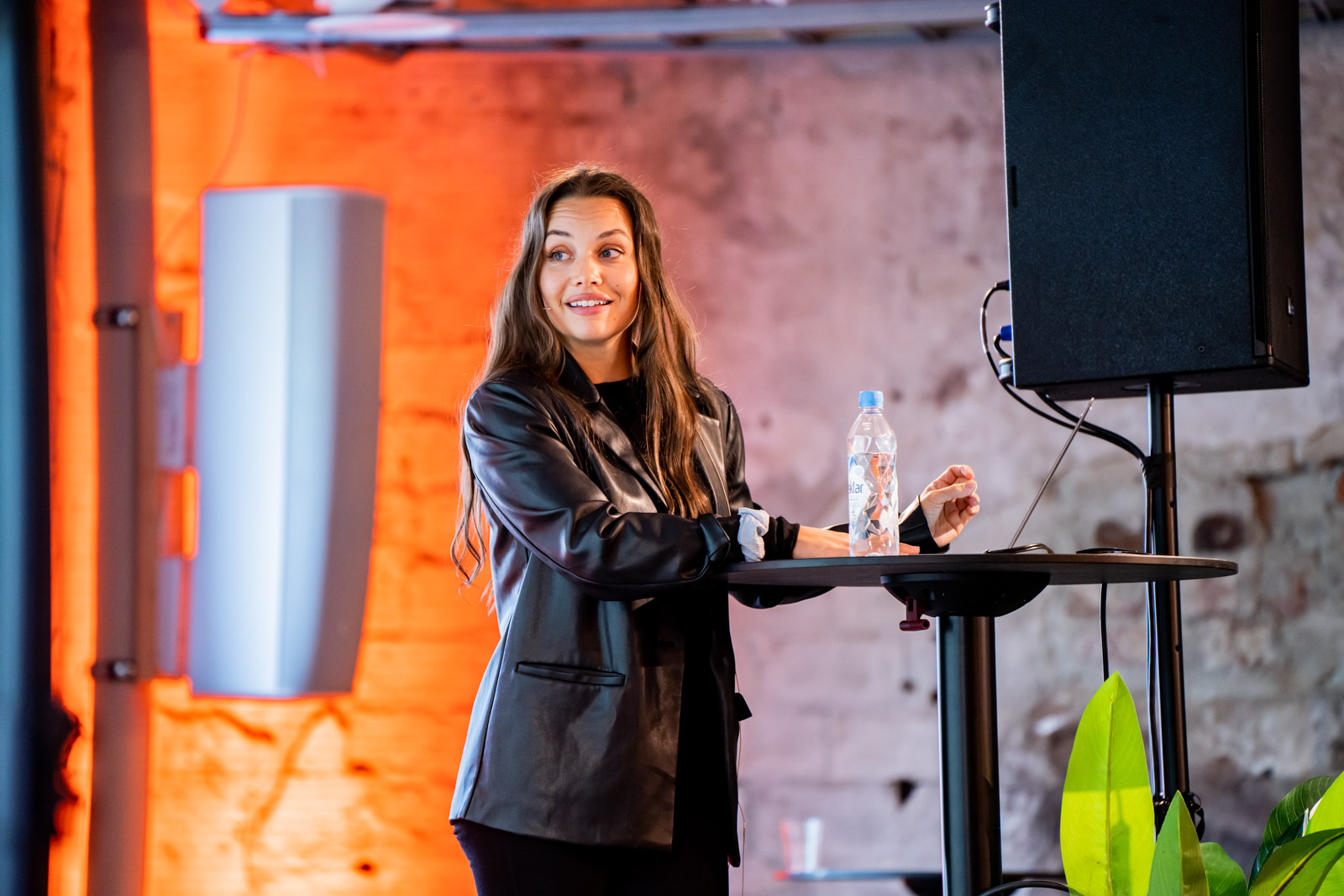 Synne SB Boenes 23 Brak Kontordagen 02004