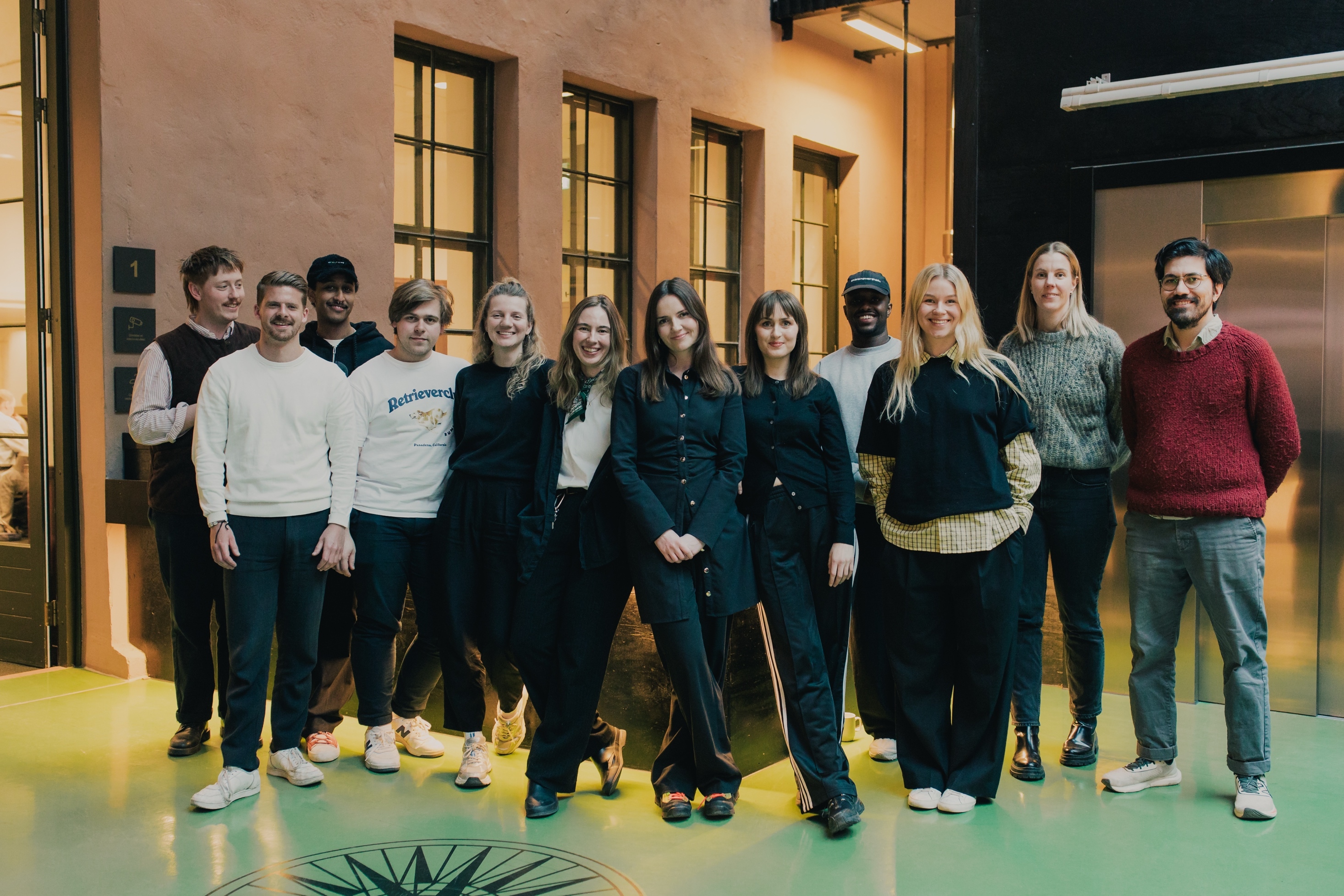 Deltakerne i Music Norways Masterclass-program 2025. Veslemøy Fossdal er nummer tre fra høyre. Foto: Ousu Leigh