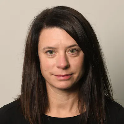 Professor ved NHH, Siv Elisabeth Rosendahl Skard, har tidligere forsket på merkevarebygging gjennom sponsorater, og har publisert flere fagartikler om sponsing i nasjonale og internasjonale tidsskrifter. Foto: NHH