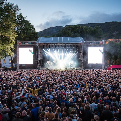 Bergenfest er en av landets største festivaler og et yndet mål for de fleste som legger ut på veien i sommermånedene. Foto: Tord Litleskare