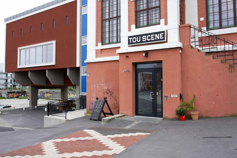 Tou Scene er Stavangers store kultursentrum. Her holder T-Time Vinyl Plant til, sammen med en rekke scener, barer og restauranter.  ﻿Foto: Sarah Hestness