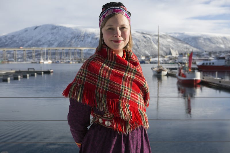 Sandra Márjá West er Riddu Riððus festivalsjef. Festivalen har i 30 år jobbet for å skape en sterkere bevissthet og stolthet rundt det samiske. Foto: Matti Aikio